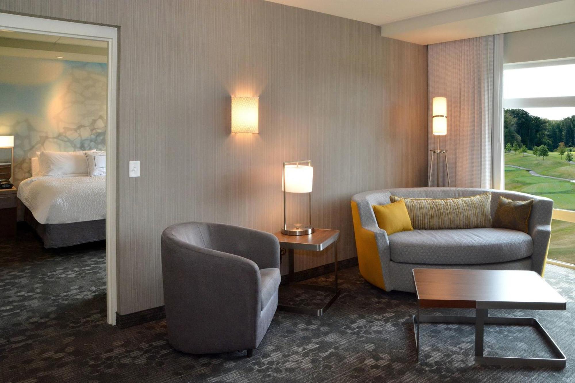 Courtyard By Marriott Youngstown Canfield Ngoại thất bức ảnh