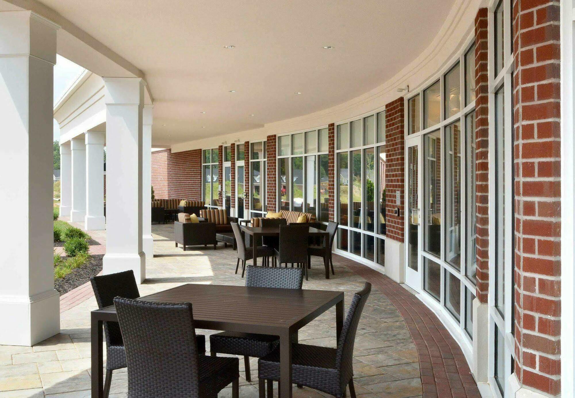 Courtyard By Marriott Youngstown Canfield Ngoại thất bức ảnh